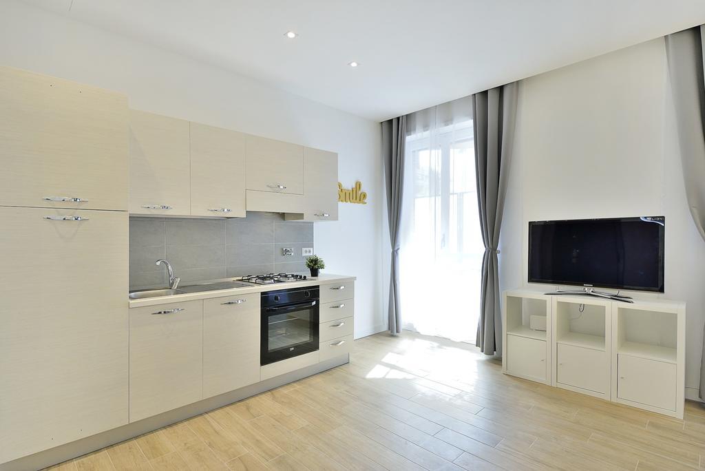 New Romantic Trastevere Apartment Extérieur photo